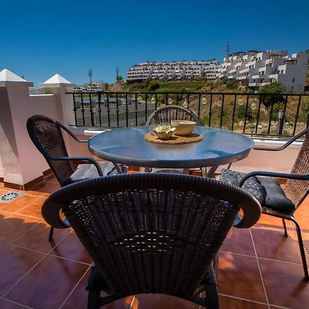 Penthouse Las Gaviotas Ii-2E Menyber Nerja Exterior photo