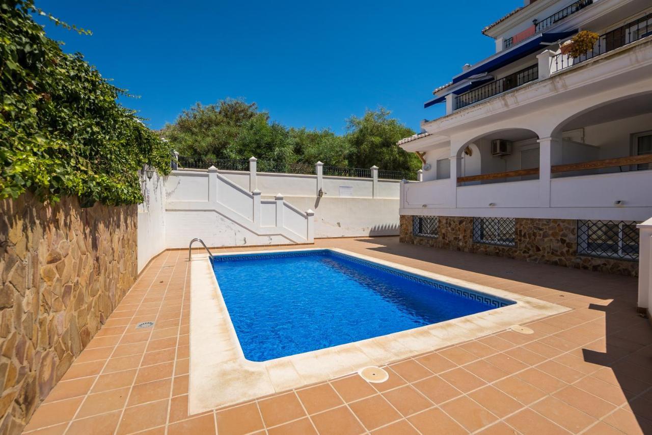 Penthouse Las Gaviotas Ii-2E Menyber Nerja Exterior photo