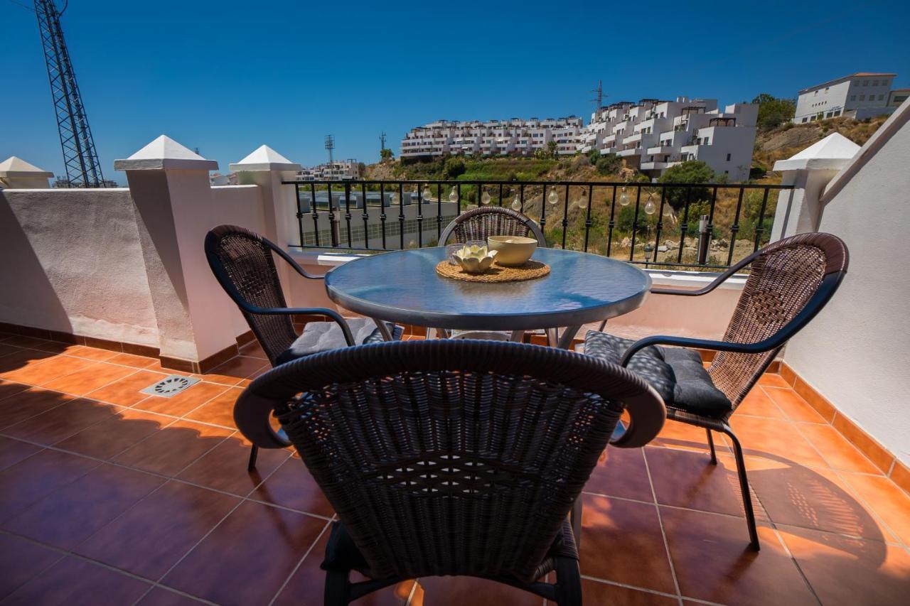 Penthouse Las Gaviotas Ii-2E Menyber Nerja Exterior photo